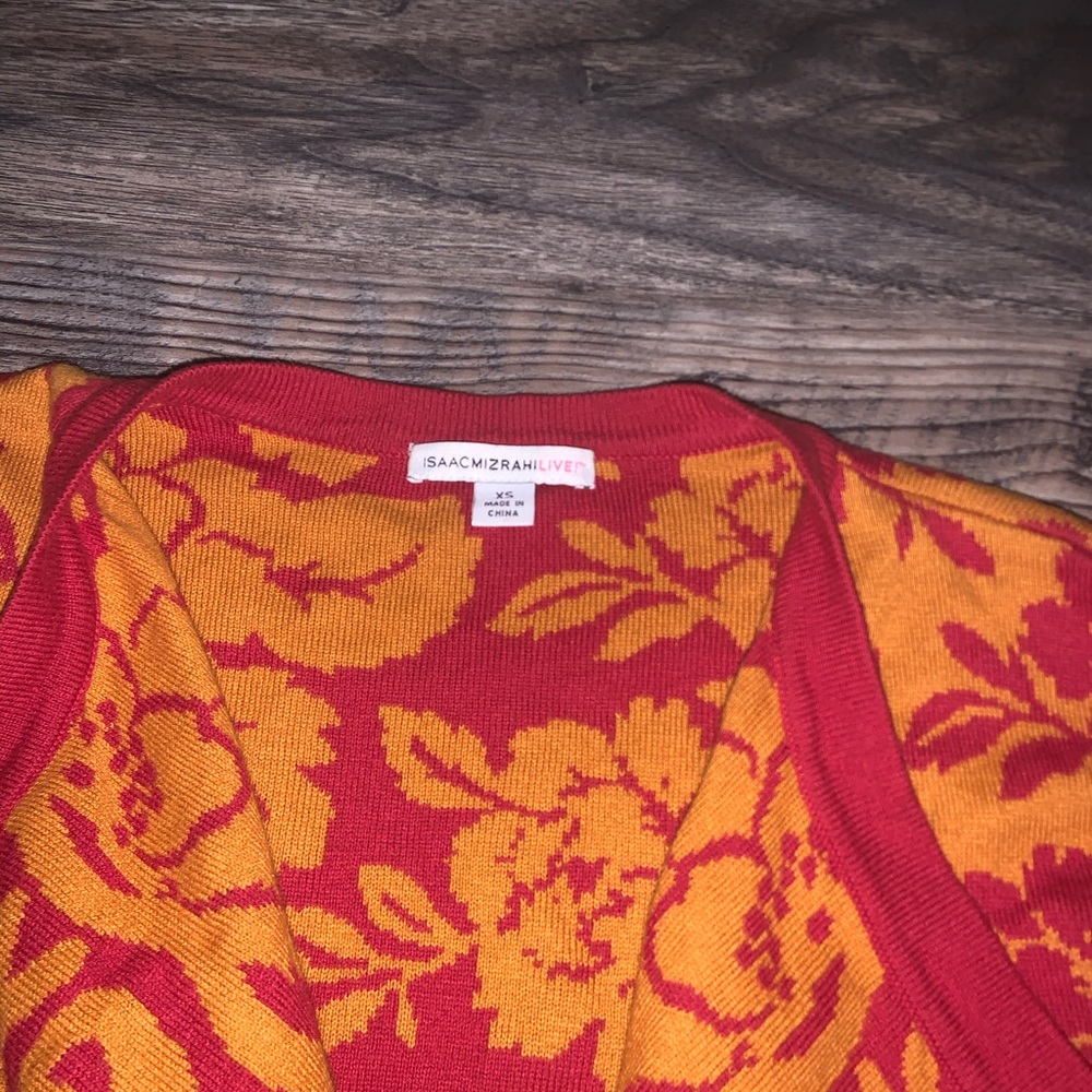 Isaac Mizrahi Red Orange Pattern Cardigan - Picture 2 of 3